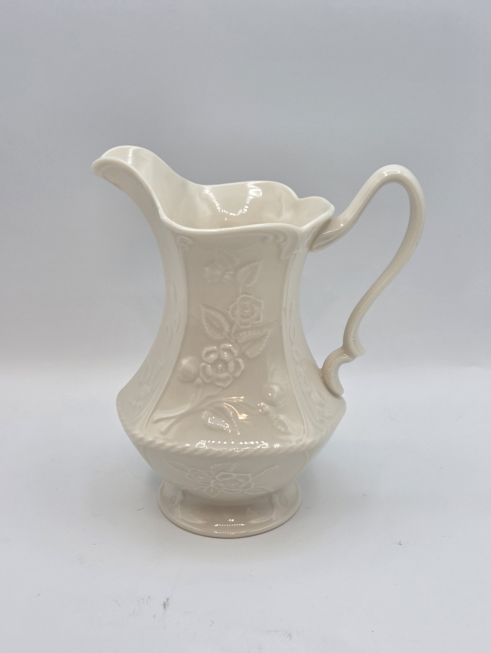 Vintage Lenox 16 oz Woodbine Pitcher